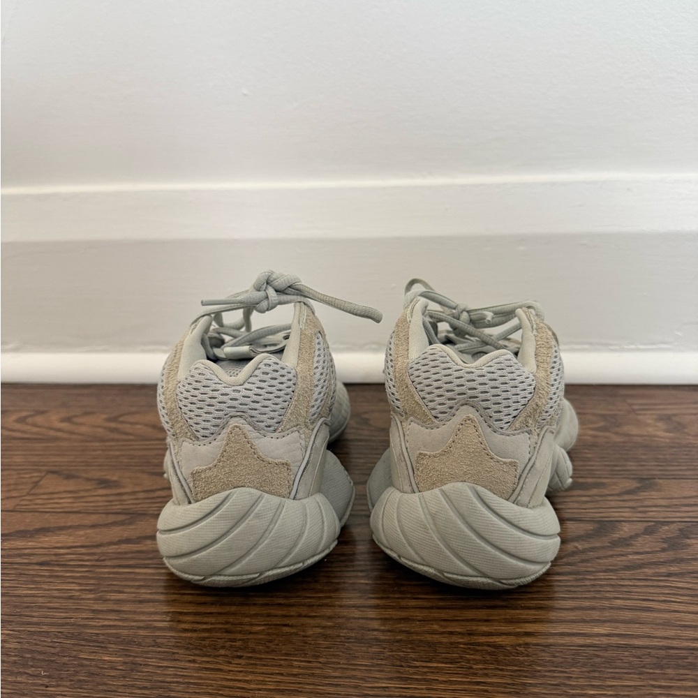 Yeezy Sneakers - Picture 4 of 5